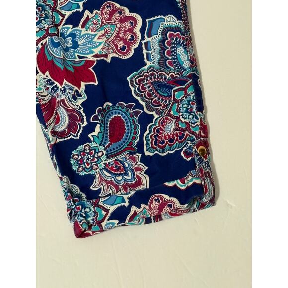Chico's Luxe Floral Print Utility Cropped Pants, Size 1P - Picture 4 of 7